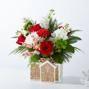Gingerbread Dream Arrangement