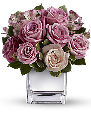 Soft Roses Centerpiece